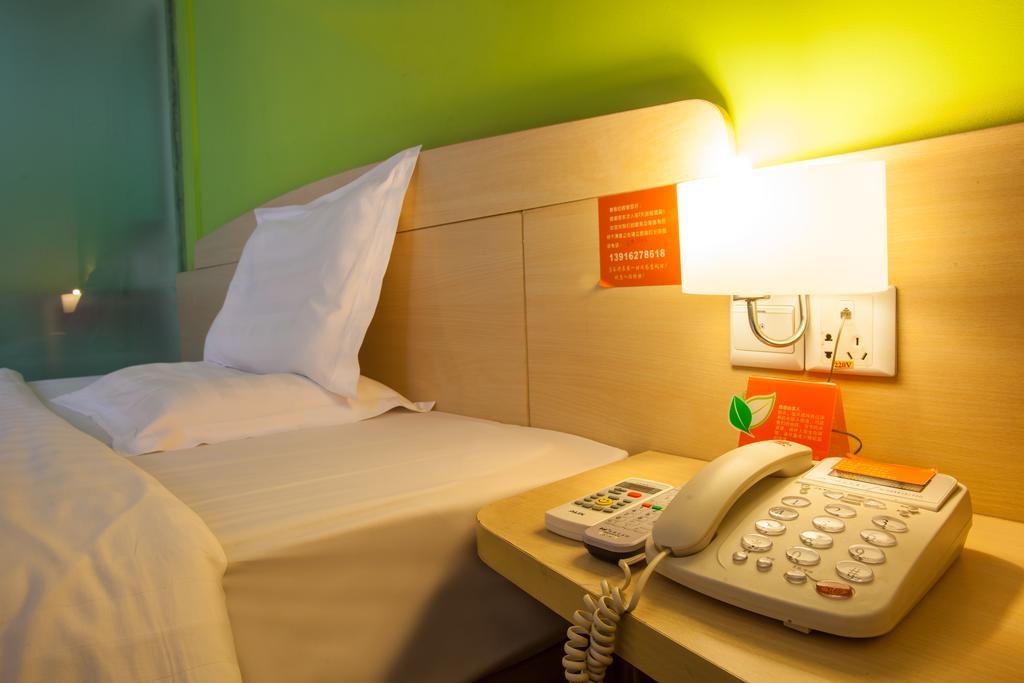 7Days Inn Shenzhen Shajing Shiming Square Habitación foto